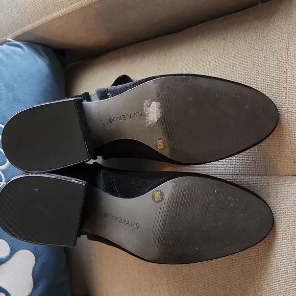 Lucky Brand LP-RUBEE Black Smooth Velvet 8M Boot - Picture 6 of 7